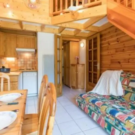 Duplex 3 Pieces Avec Balcon, Garage Et 6 Couchages A La Salle-les-alpes, Proche Commerces Et Pistes - Fr-1-330f-83 *