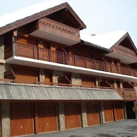 Duplex 3 Pieces Avec Balcon, Garage Et 6 Couchages A La Salle-les-alpes, Proche Commerces Et Pistes - Fr-1-330f-83 Serre Chevalier